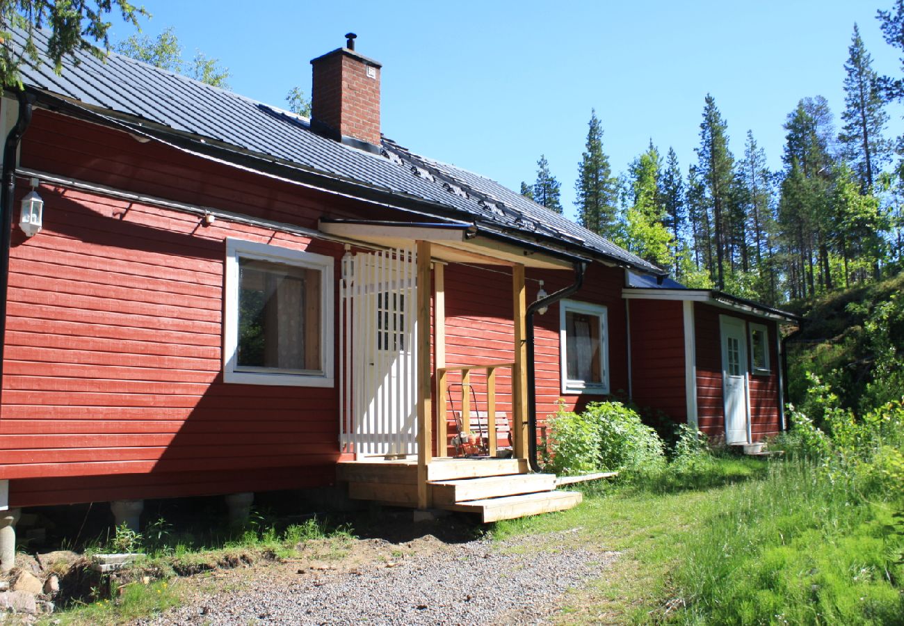 Ferienhaus in Kiruna - Natur pur, am Fluss Torneälven unweit vom Eishotel