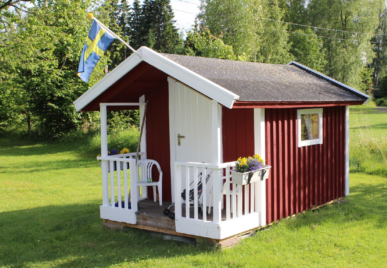 Ferienhaus in Lekeryd - Wunderbares Ferienhaus auf einem Seegrundstück in Småland