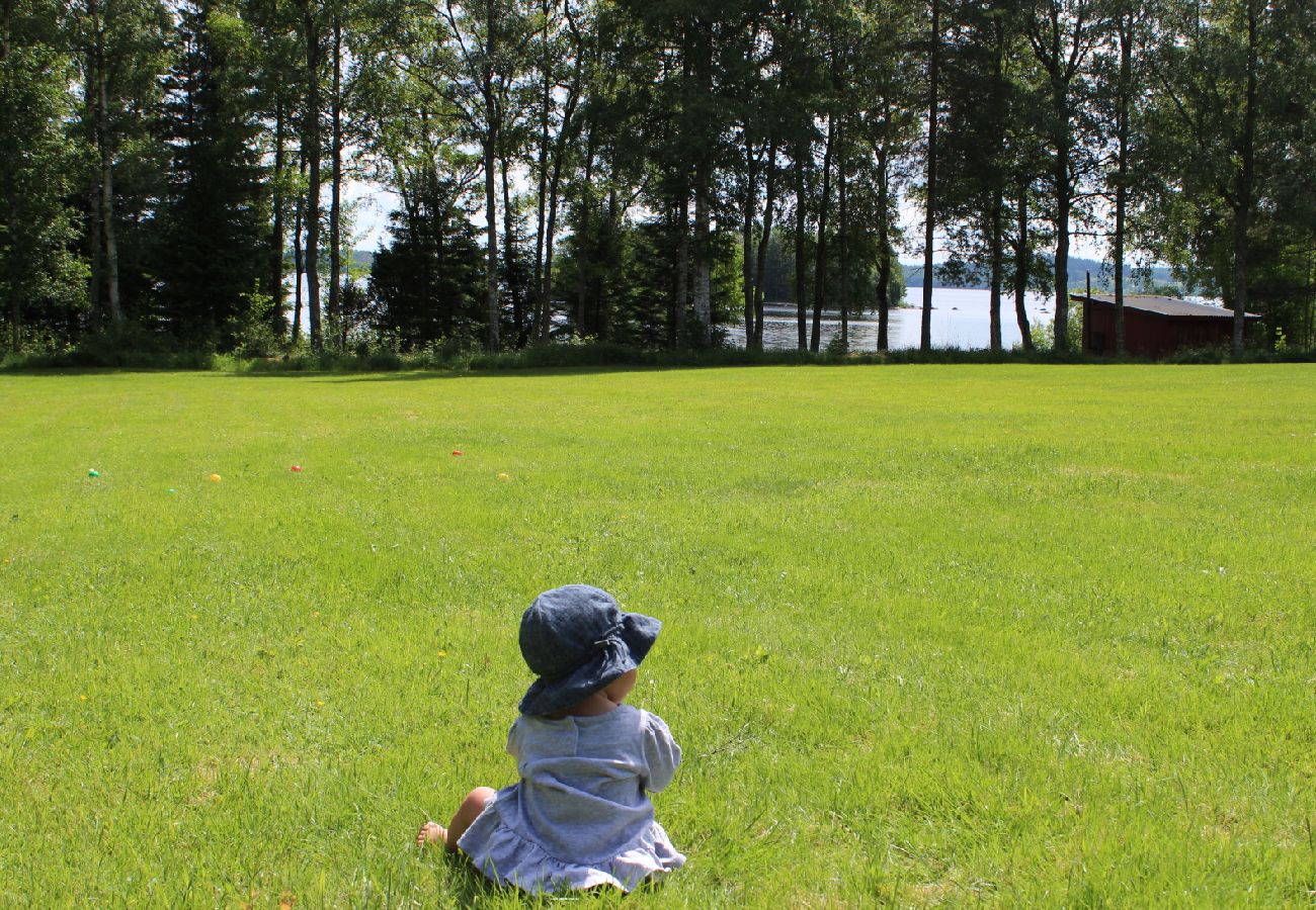 Ferienhaus in Lekeryd - Wunderbares Ferienhaus auf einem Seegrundstück in Småland