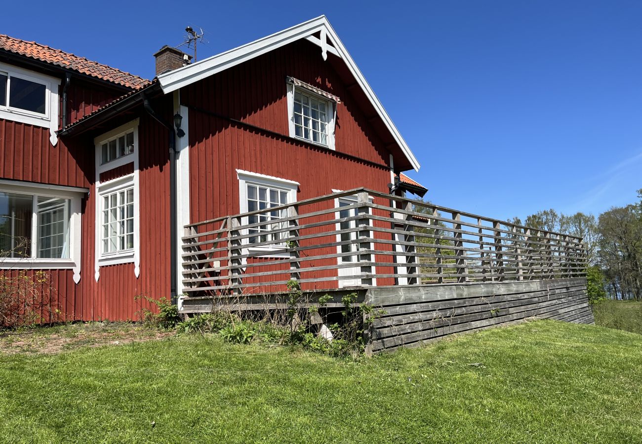 Ferienhaus in Köpmannebro - Einzigartiges Ferienhaus 40 Meter vom Wasser