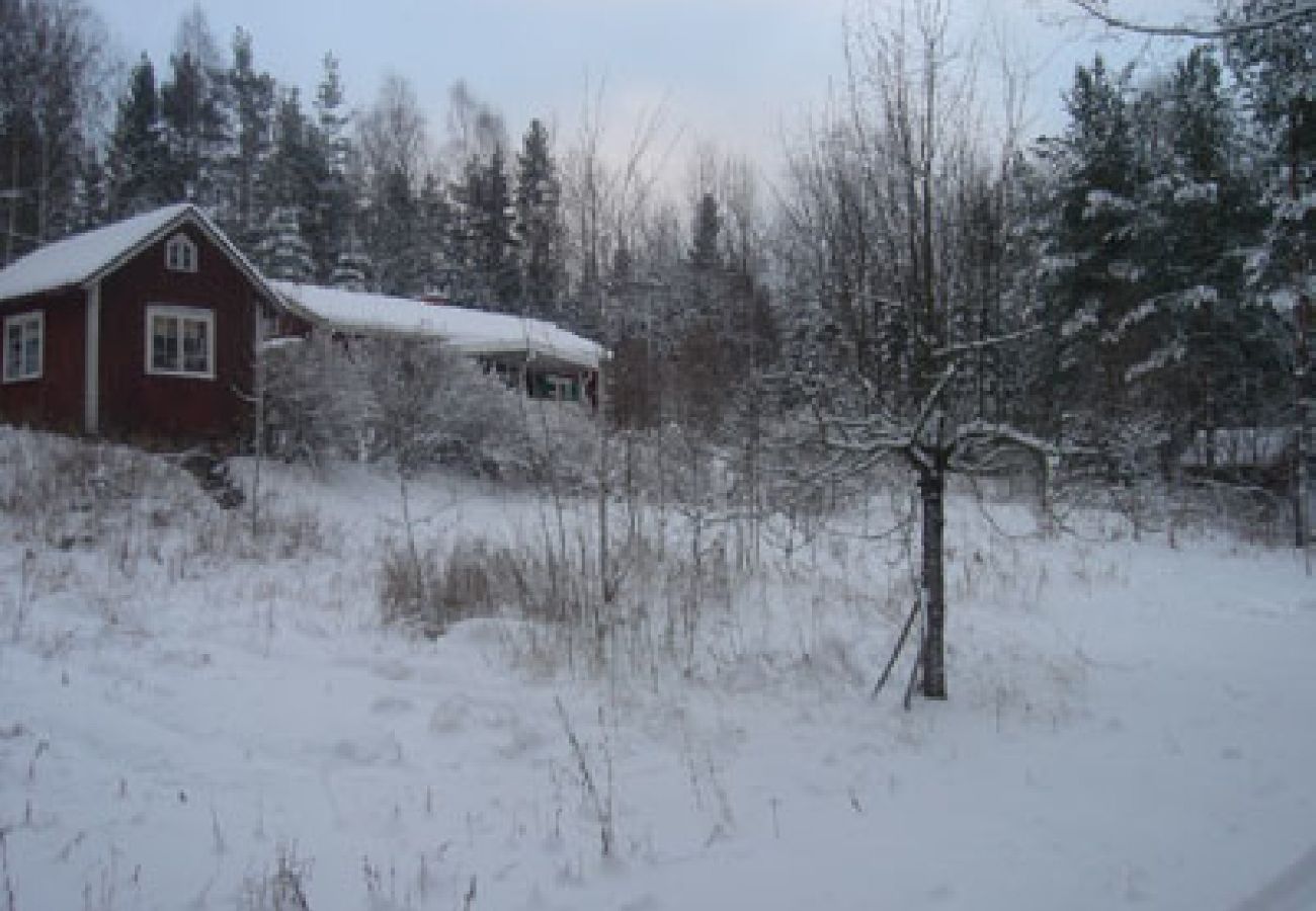 Ferienhaus in Säffle - Eine Naturperle mit Boot und Sauna