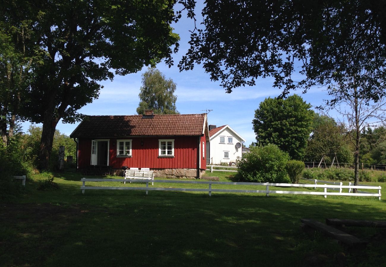 Ferienhaus in Tvärred - Urlaub am See in Südschweden mit Boot