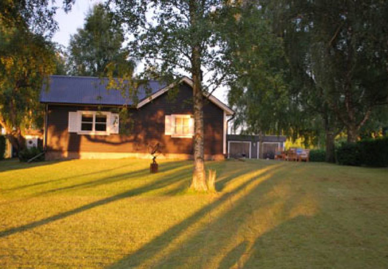 Ferienhaus in Vara - Lugnet
