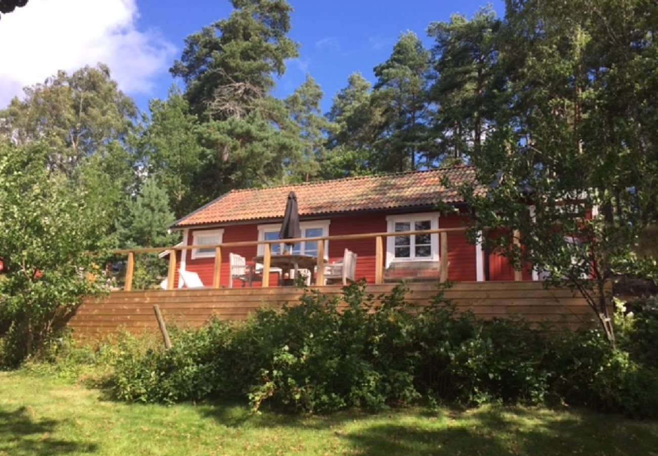 Ferienhaus in Värmdö - Urlaub in den Stockholmer Schären 20 Meter vom Meer