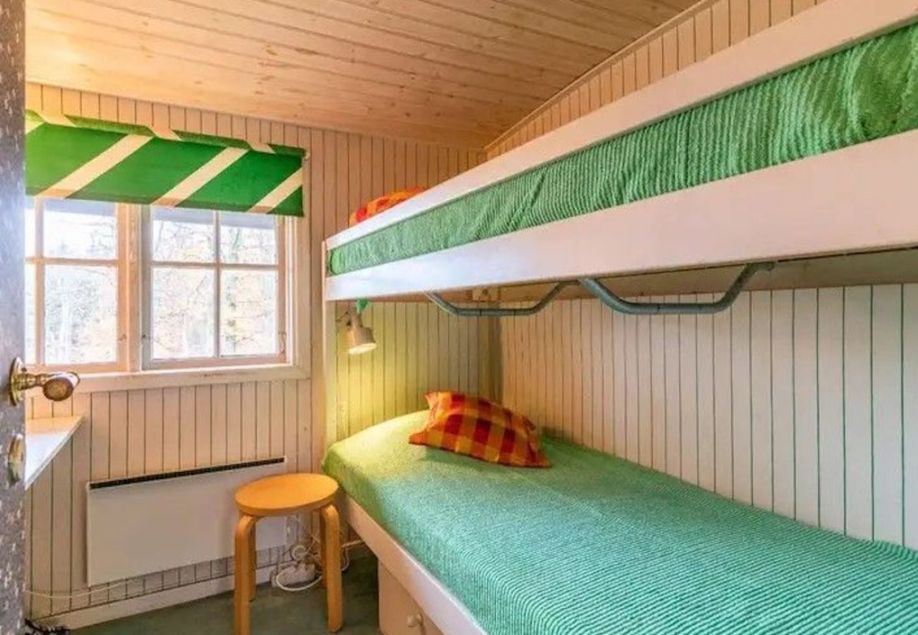 Ferienhaus in Hallaryd - Ferienhaus am See Örsjön mit Internet