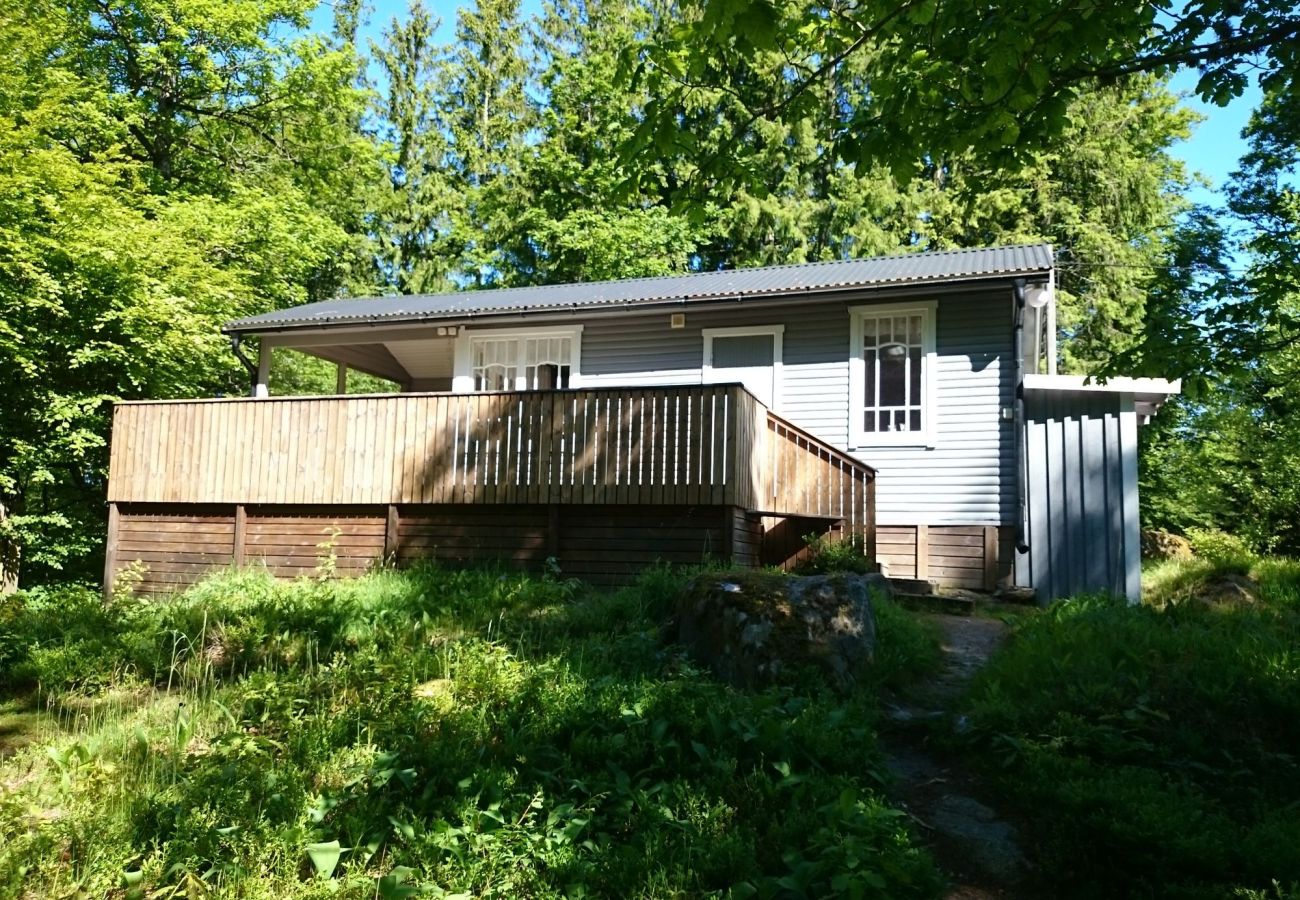 Ferienhaus in Hallaryd - Ferienhaus am See Örsjön mit Internet