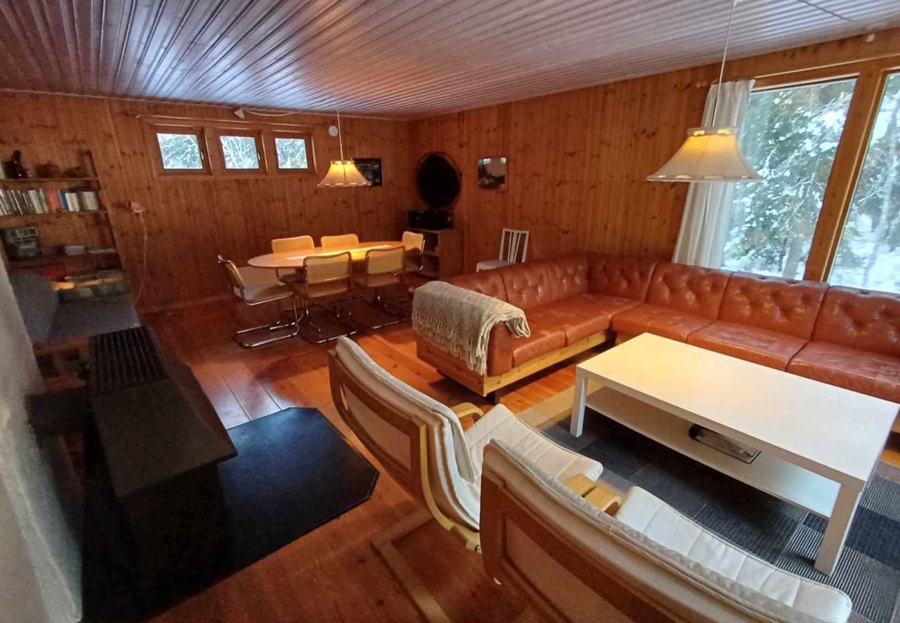 Ferienhaus in Årjäng - Wildnis- und Angelurlaub am See mit Boot & Sauna im wunderschönen Värmland