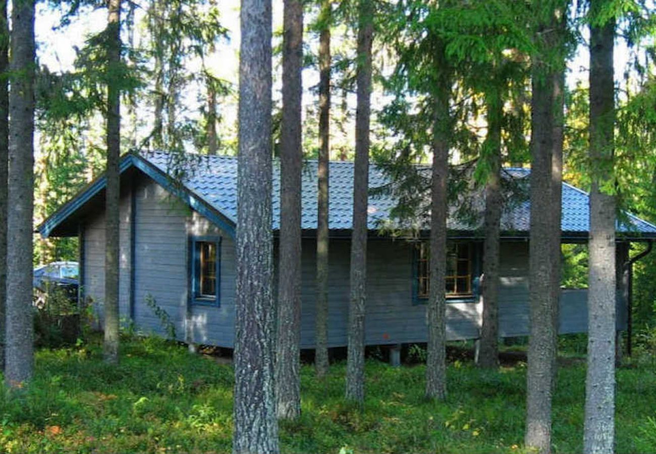 Ferienhaus in Tavelsjö - Schönes Ferienhaus auf dem Lande zwischen Tannen und Blaubeersträuchern