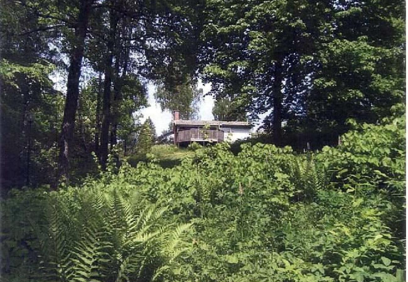 Ferienhaus in Tvärred - Ferienhaus ruhig und friedlich im Wald