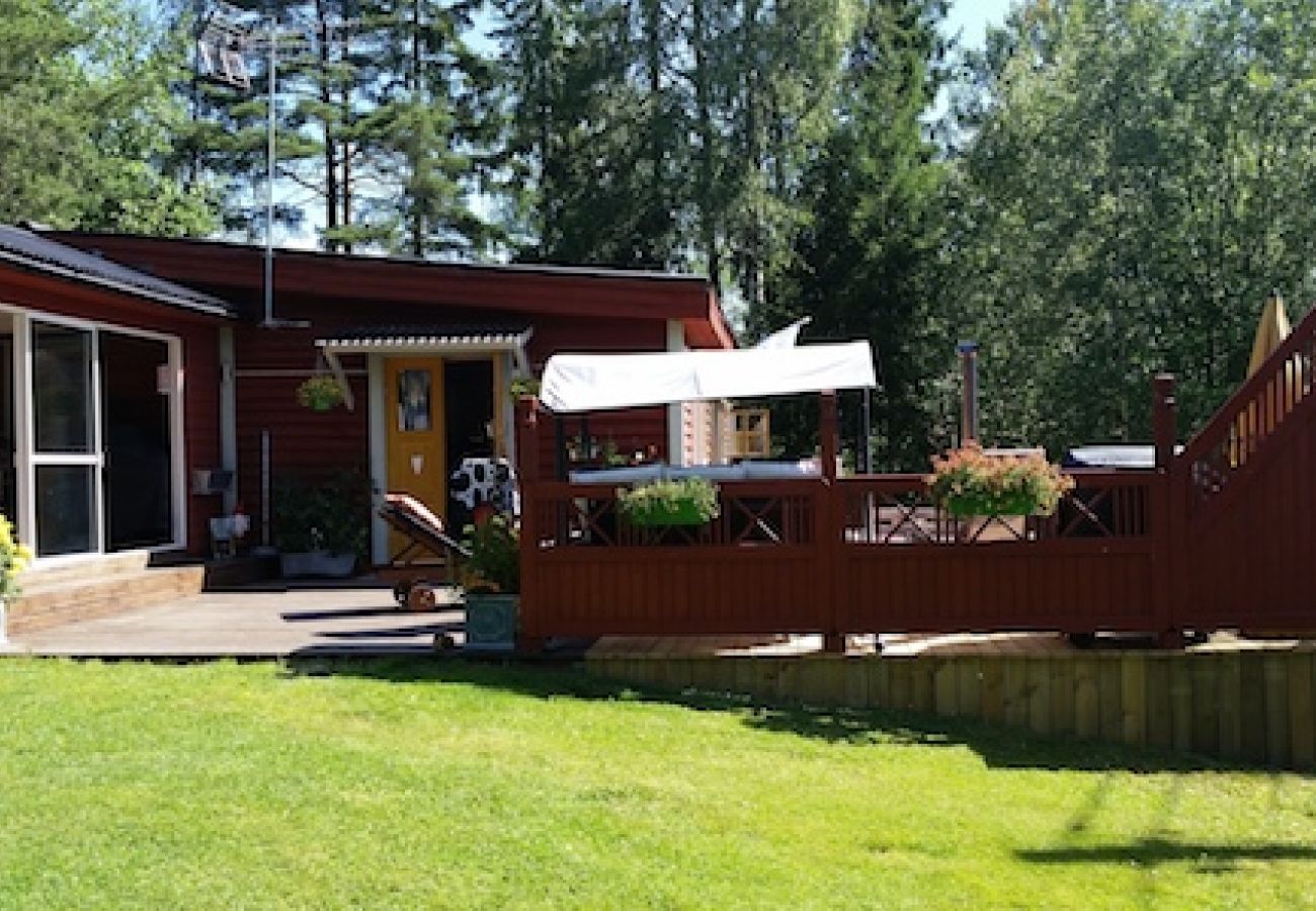 Ferienhaus in Åsbro - Strandpromenaden