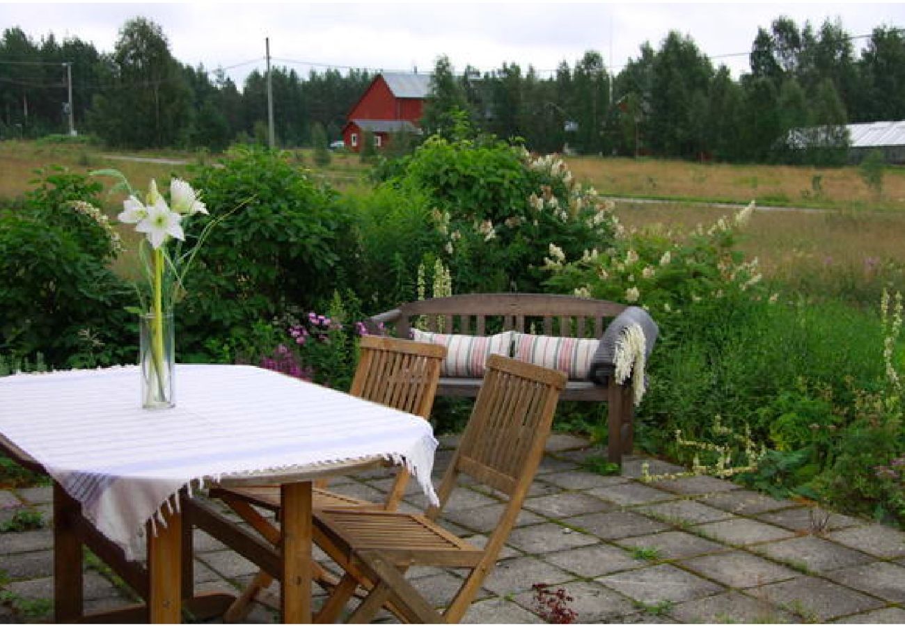Ferienwohnung in Umeå - Ferienwohnung mit drei Schlafzimmern auf dem Lande