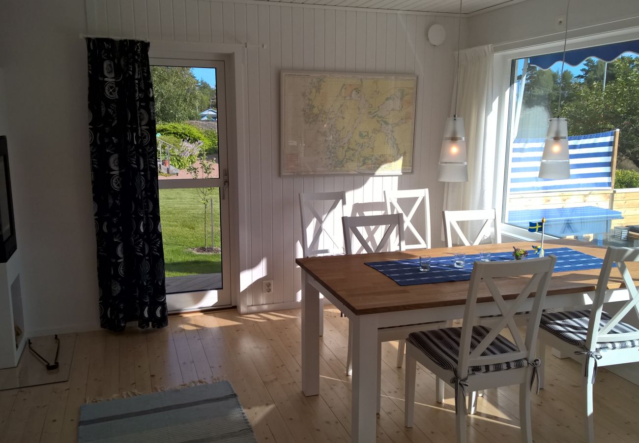 Ferienhaus in Uddevalla - Komfort-Ferienhaus am Meer in Südlage an der Westküste