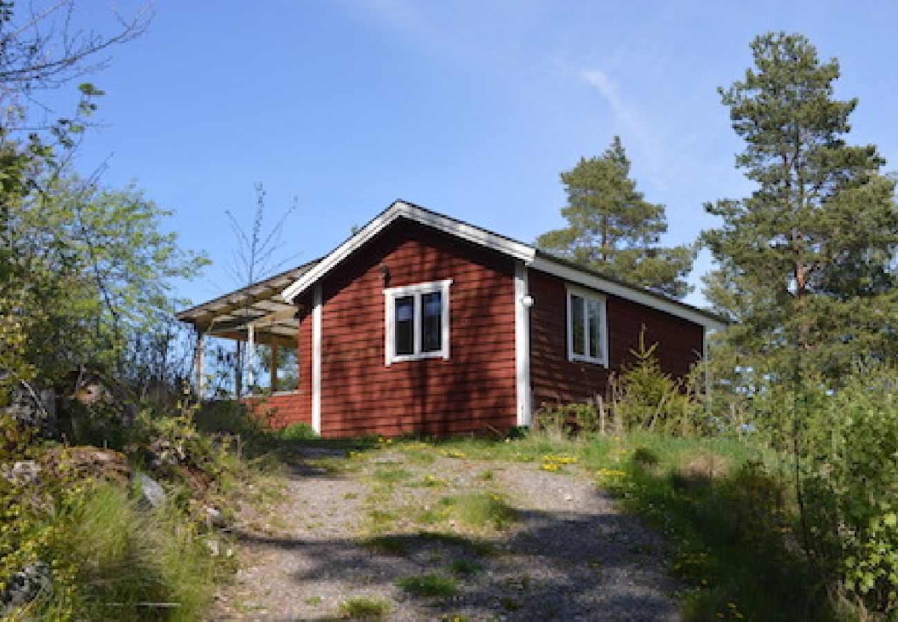 Ferienhaus in Vikbolandet - Angler-Ferienhaus 50 Meter vom Wasser 