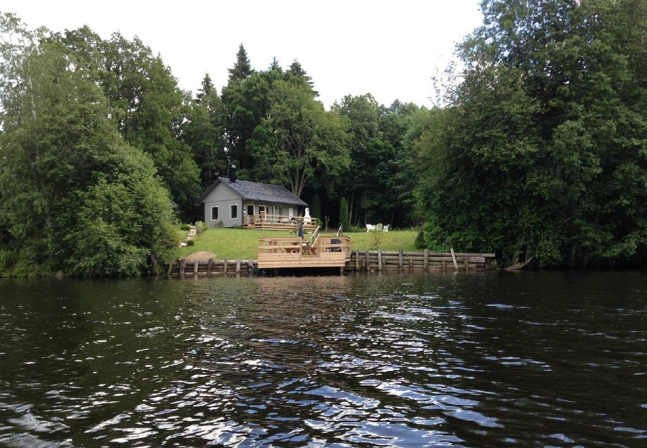 Ferienhaus in Kil - Ferienhaus auf einem Wassergrundstück in Alaska ähnlicher Natur