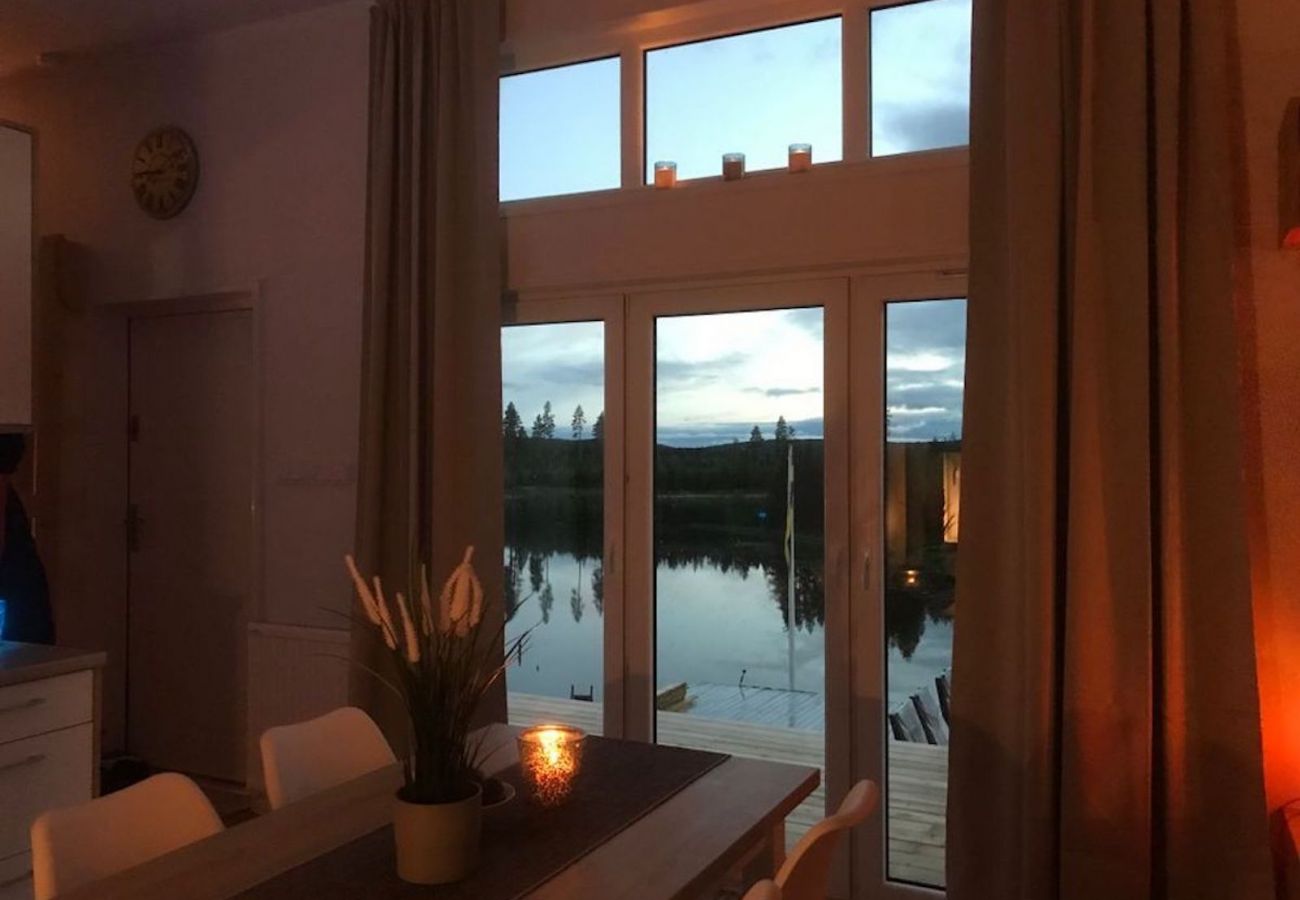 Ferienhaus in Vännäs - Modernes Ferienhaus mit fantastischer Seelage