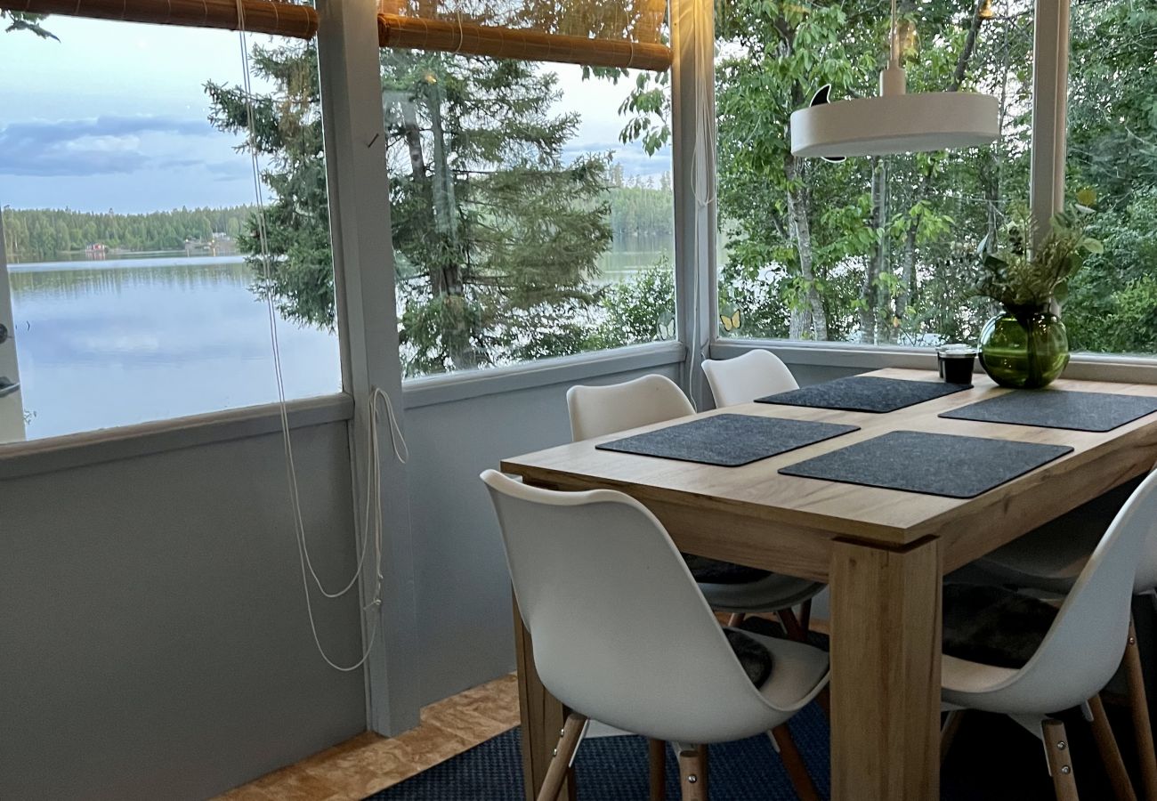 Ferienhaus in Vena - Traumurlaub am See in Småland mit Sauna, Badetonne und Boot