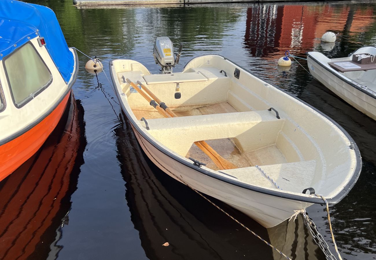 Ferienhaus in Norrhult - Schönes Ferienhaus im Småländischen Glasreich mit eigenem Boot