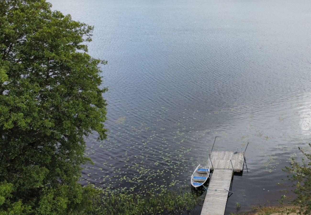 Ferienhaus in Ryd - Wunderbare Ferienhauslage direkt am See in Småland