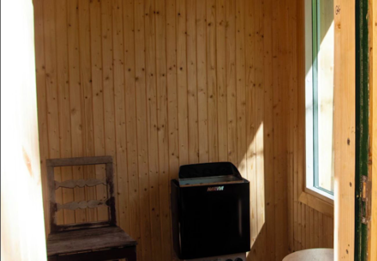 Ferienhaus in Ljungby - Schönes Ferienhaus in Seenähe mit eigenen Teich, Sauna, Kanu und Internet