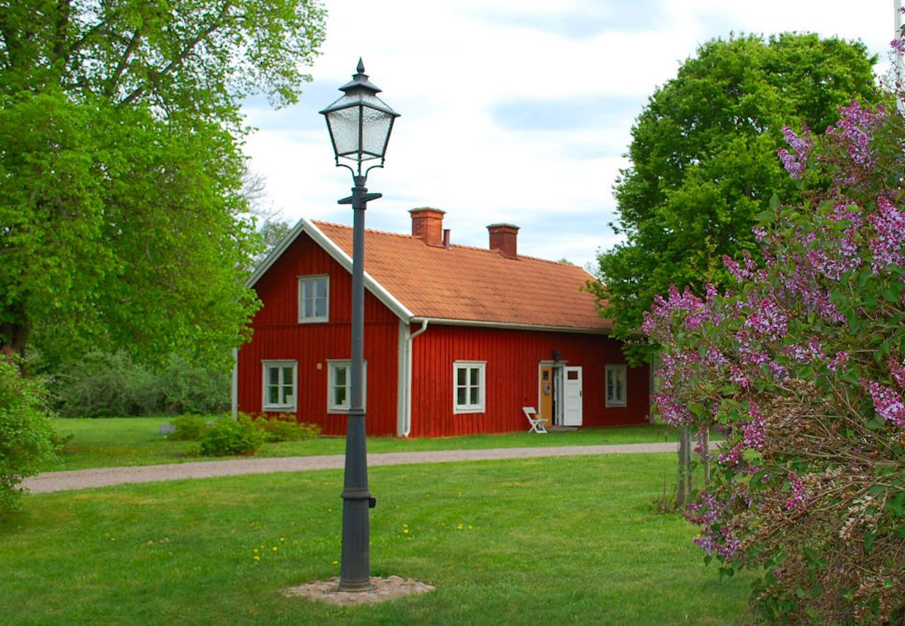 Ferienhaus in Ydre - Urlaub direkt am See Östra Lägern