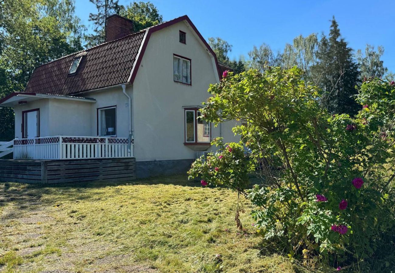 Ferienhaus in Ruda - Schönes Ferienhaus auf dem Lande in Småland unweit von Seen und Ostseeküste