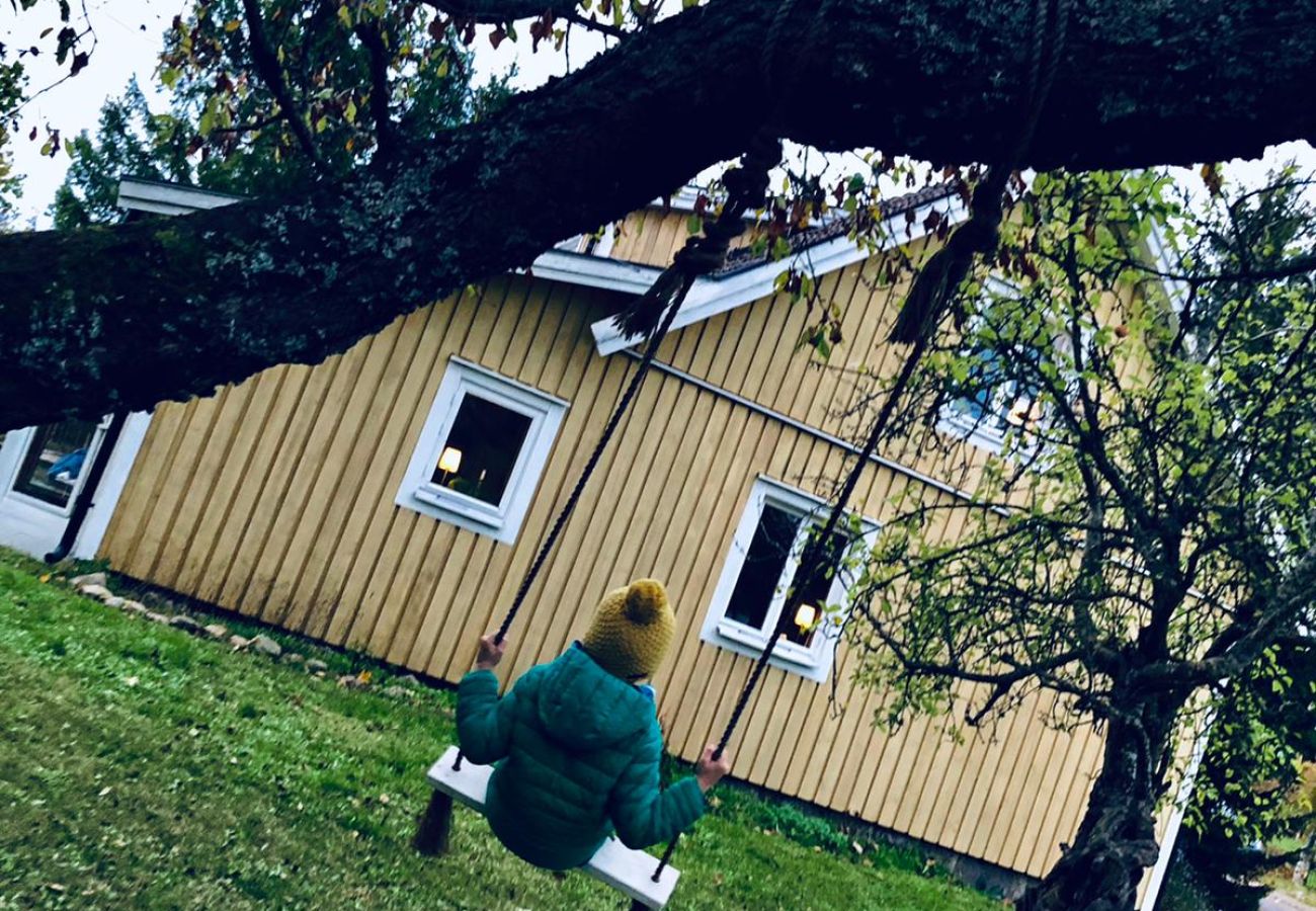 Ferienhaus in Mörlunda - Schönes Ferienhaus mit eigenem Obstgarten in Småland