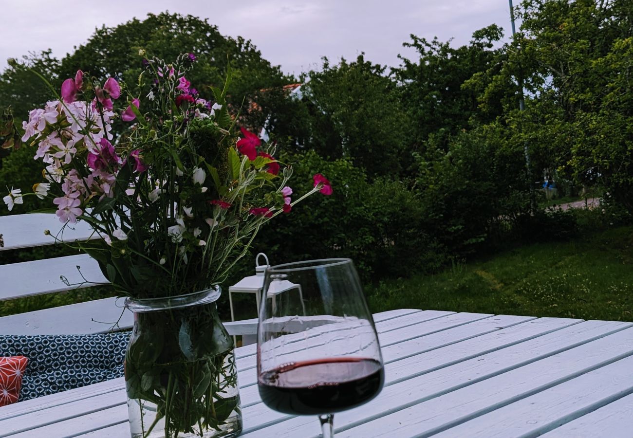 Ferienhaus in Mörlunda - Schönes Ferienhaus mit eigenem Obstgarten in Småland