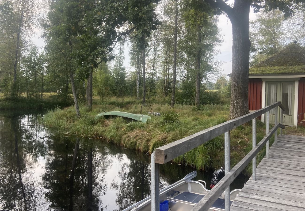 Ferienhaus in Annerstad - Liebevoll eingerichtetes Ferienhaus am Fluss und Seenähe perfekt zum Angeln und Relaxen