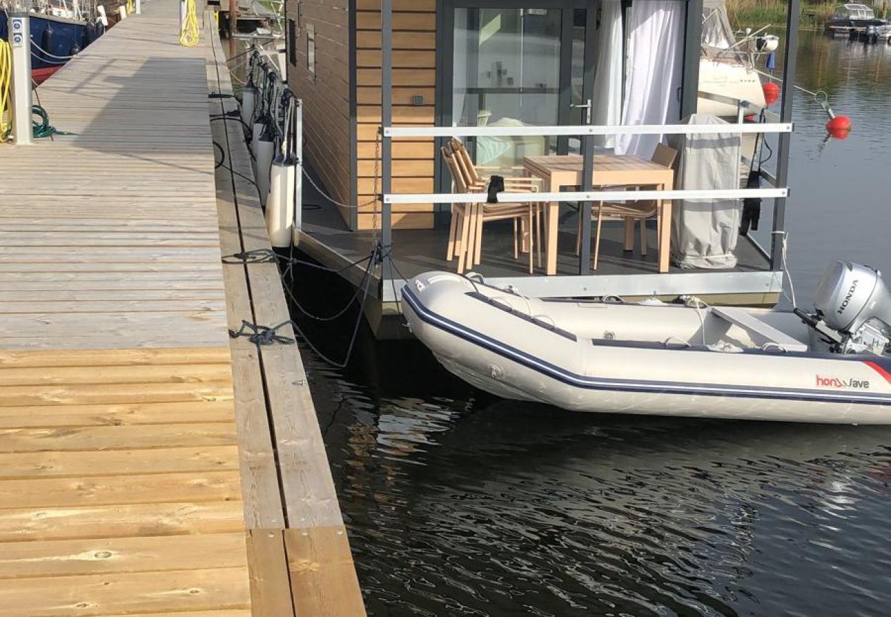 Ferienhaus in Blankaholm - Schärengarten Urlaub der Extraklasse im schwimmenden Ferienhaus