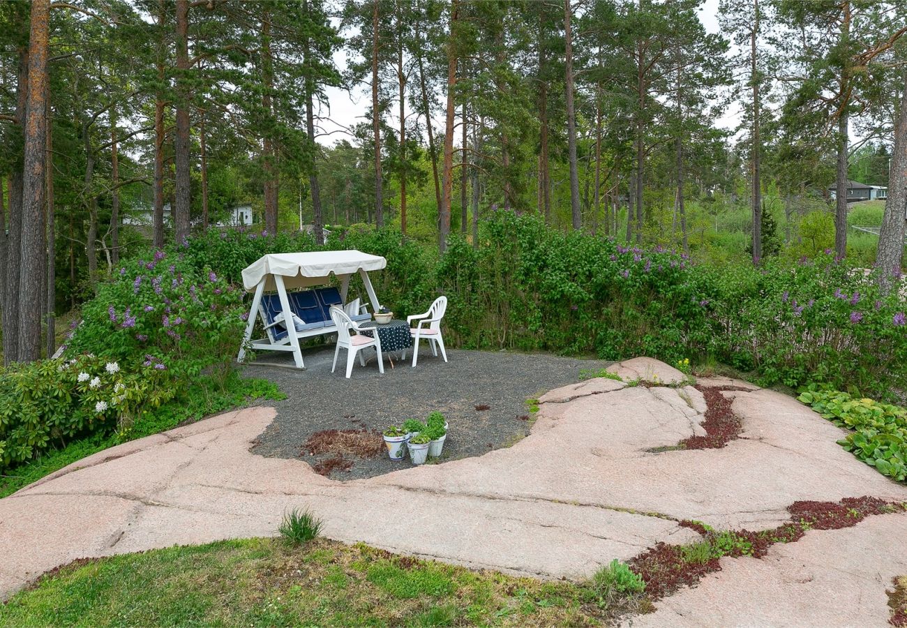 Ferienhaus in Oskarshamn - Komfort-Ferienhaus an der Ostsee mit Sauna und eigenem Boot