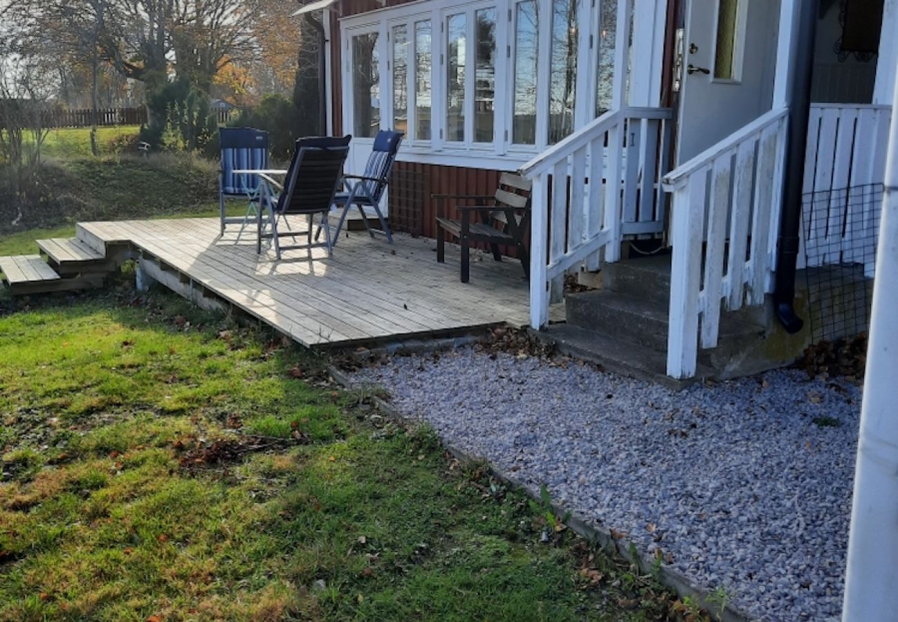 Ferienhaus in Holmsjö - Ferienhaus mit Panoramablick über den See und eigenem Boot