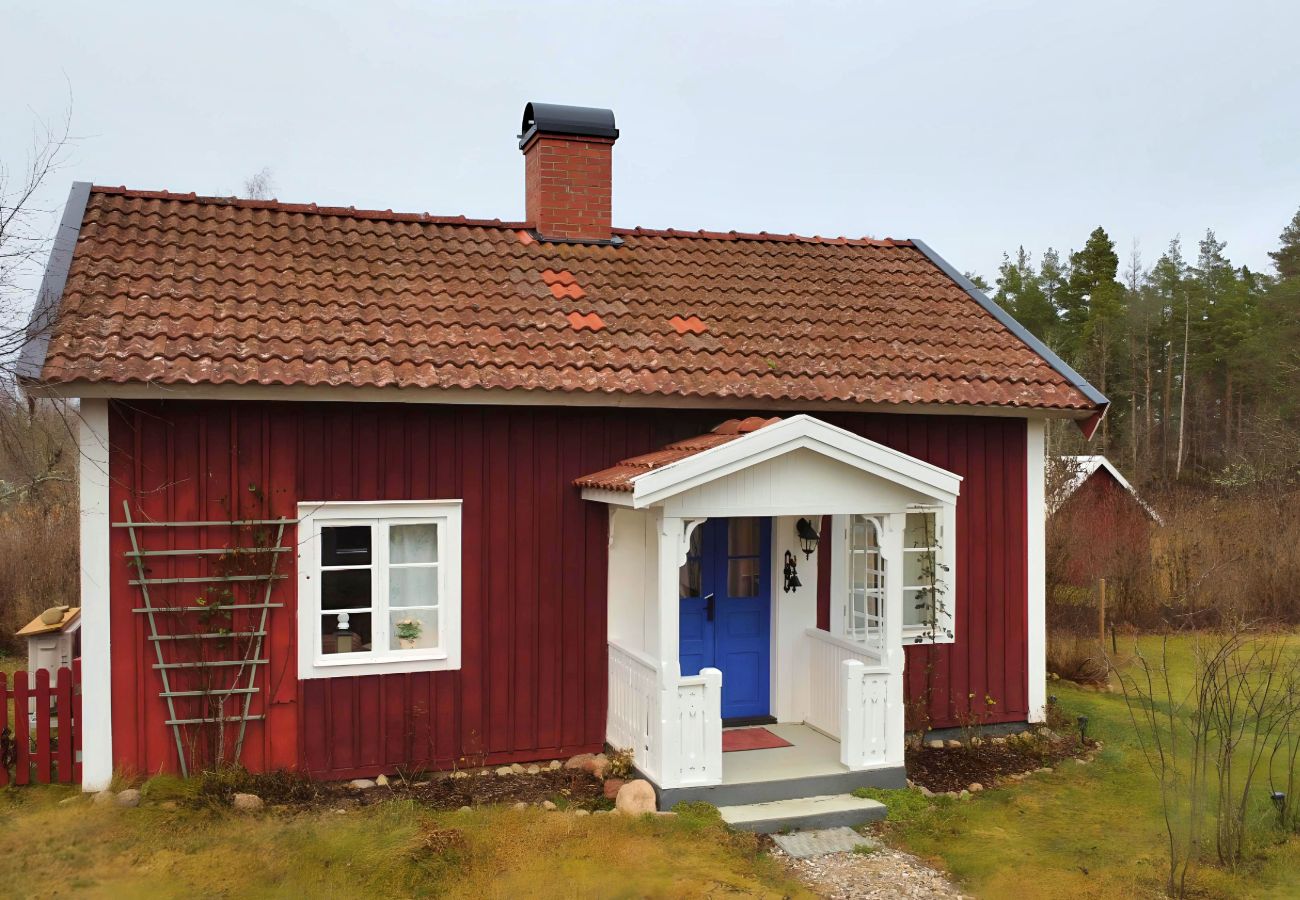 Ferienhaus in Berga - Gemütliches Ferienhäuschen für zwei in Småland