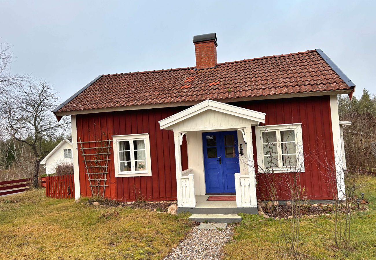 Ferienhaus in Berga - Gemütliches Ferienhäuschen für zwei in Småland