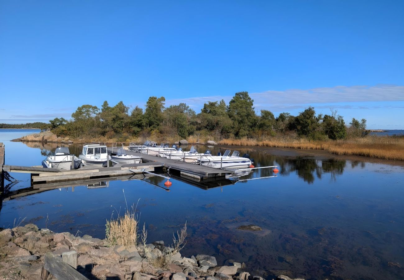 Ferienhaus in Figeholm - Idyllisch gelegenes Ferienhaus mitten in den Schären an der Ostsee