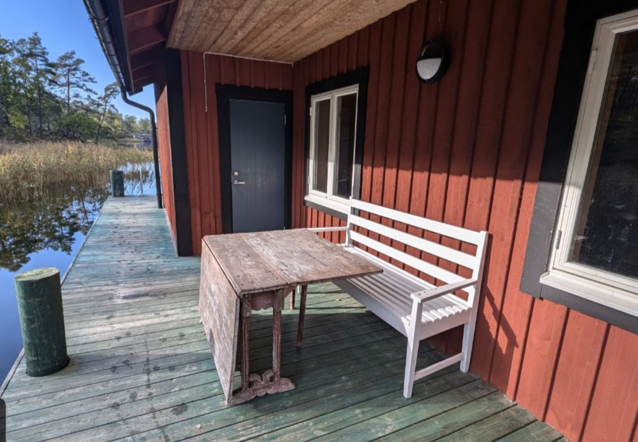 Ferienhaus in Figeholm - Einzigartiges Abenteuer mitten in den Schären