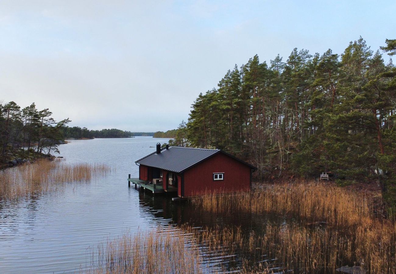 Ferienhaus in Figeholm - Einzigartiges Abenteuer mitten in den Schären