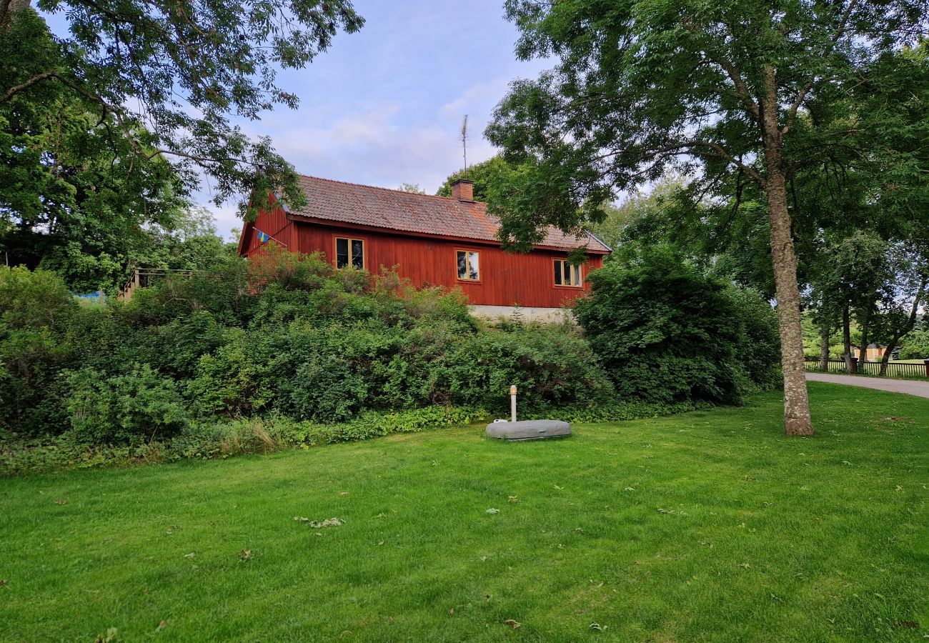 Ferienhaus in Tystberga - Wunderbarer Urlaub auf einem Herrengut an der Ostseeküste 