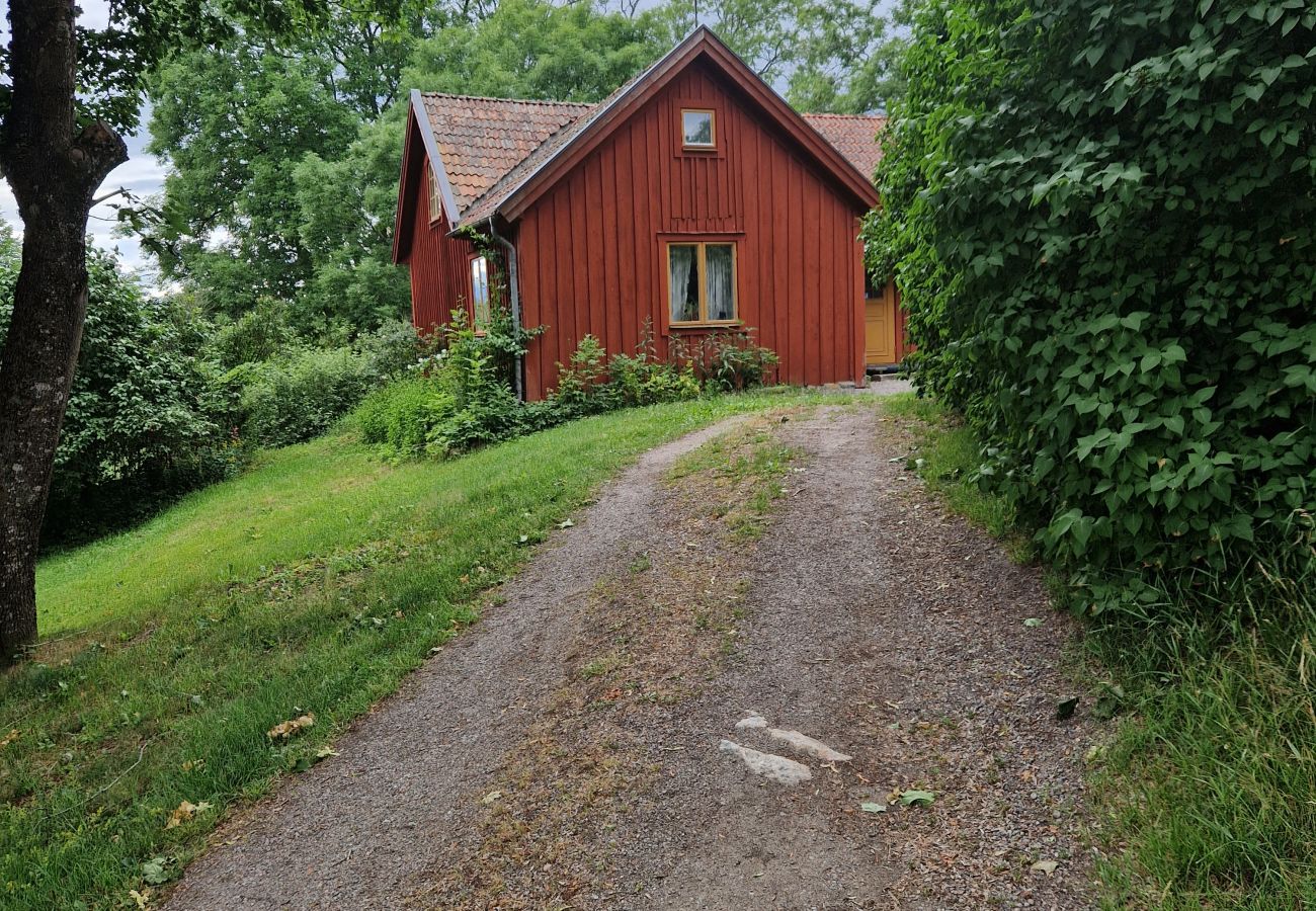 Ferienhaus in Tystberga - Wunderbarer Urlaub auf einem Herrengut an der Ostseeküste 