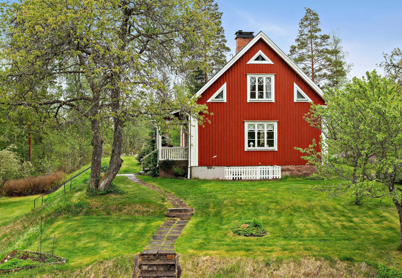 Ferienhaus in Fröseke - Liebevoll eingerichteten Ferienhaus in Seenähe