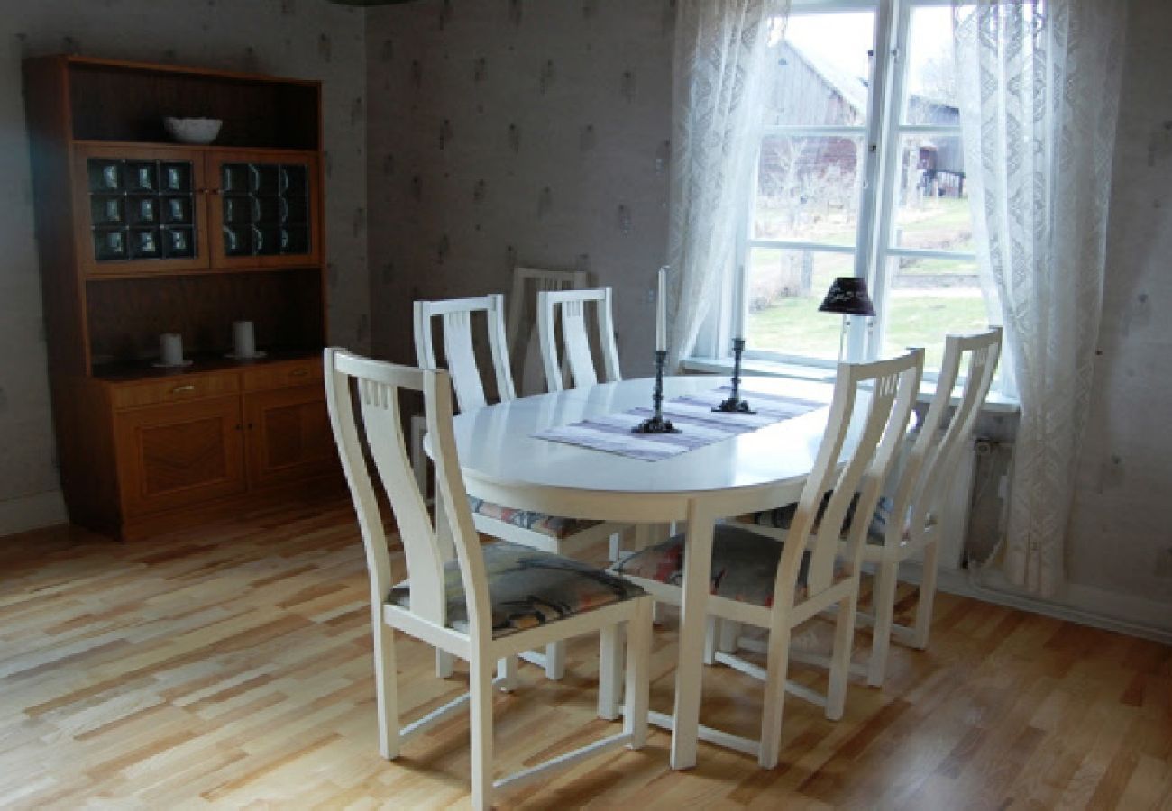 House in Ydre - Holiday home on Lake Östra Lägern with private rowing boat