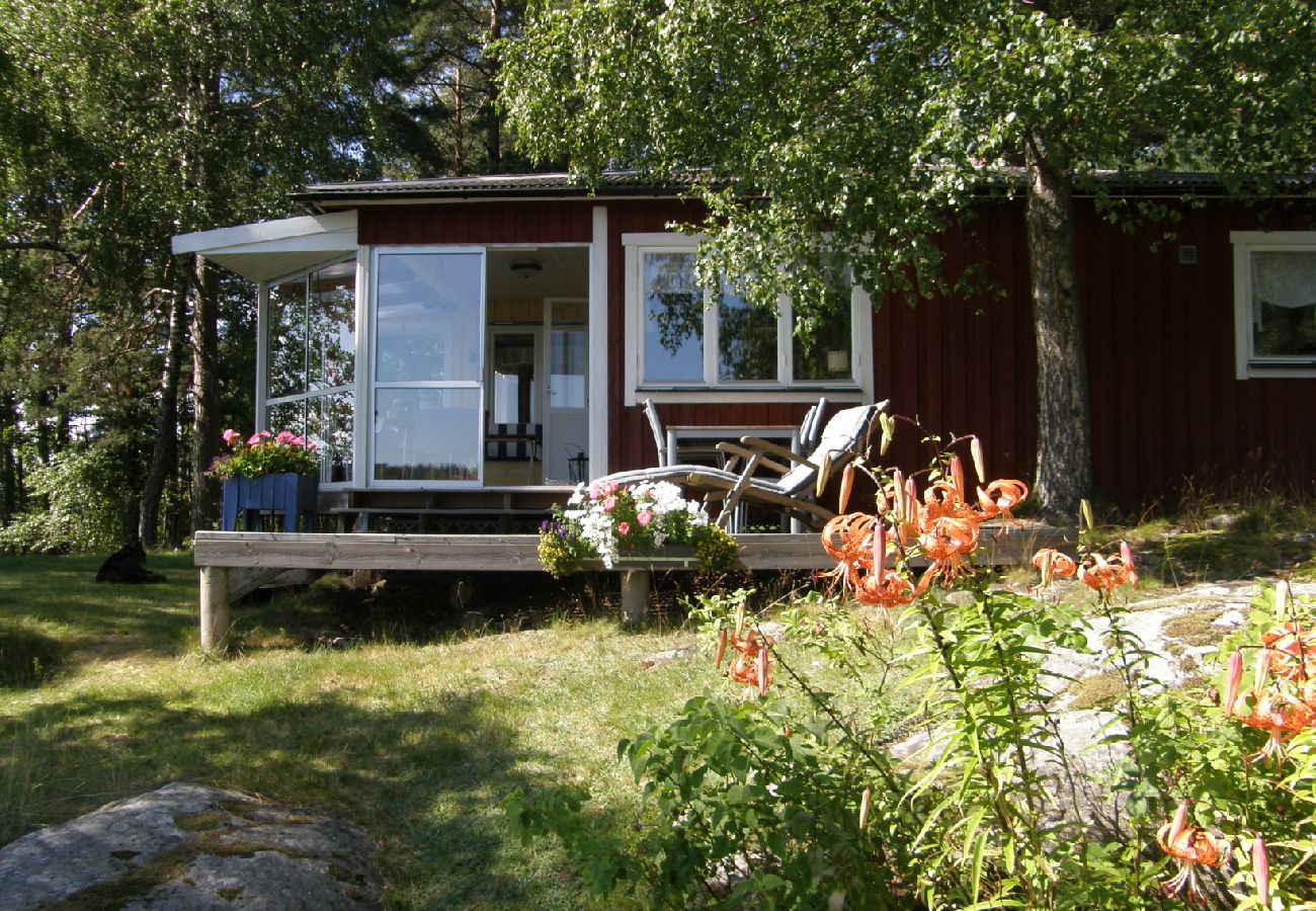 House in Säffle - Holiday home in Värmland by the lake