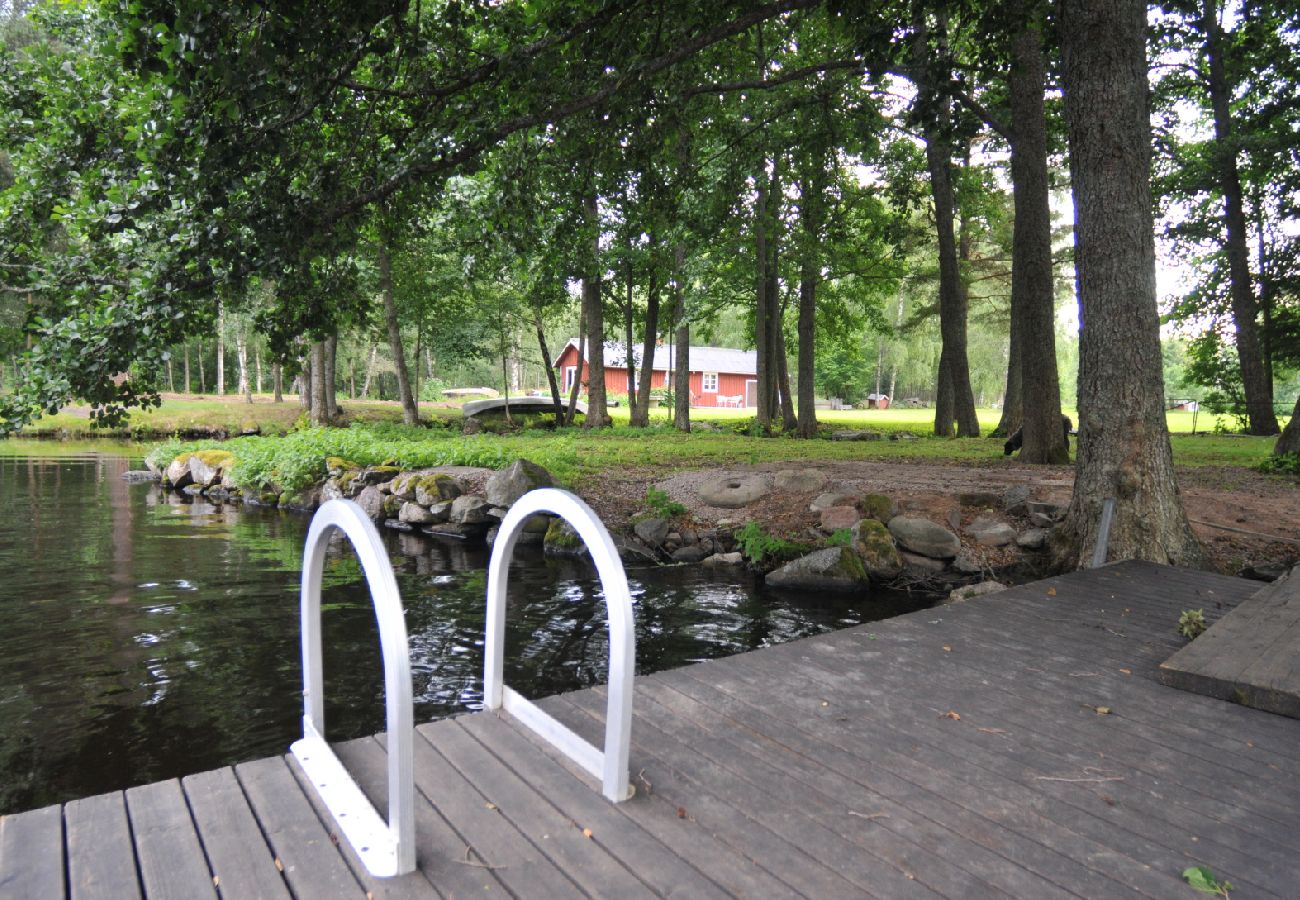 House in Holsbybrunn - Red and white holiday home beautifully situated by the river Emån