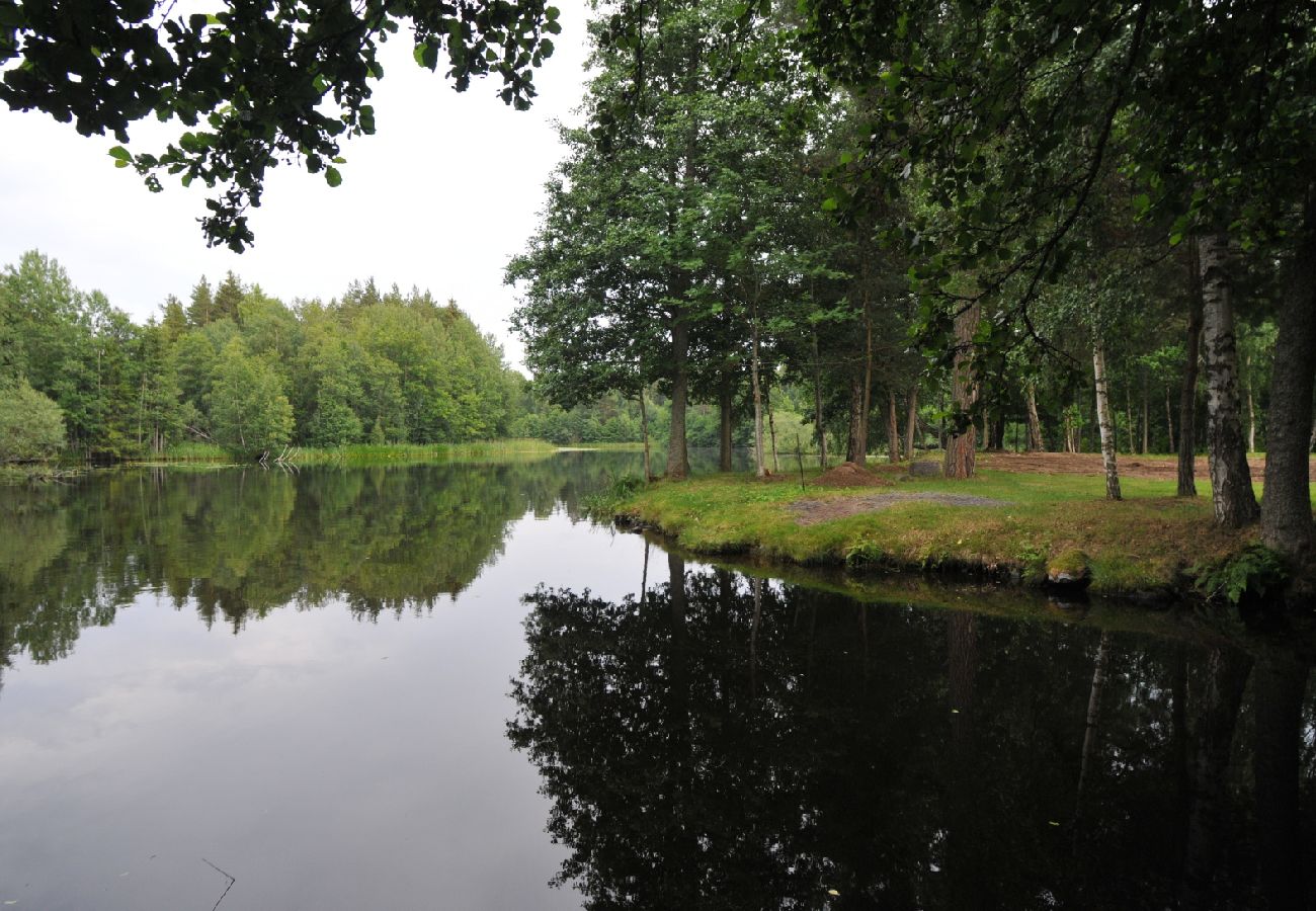 House in Holsbybrunn - Red and white holiday home beautifully situated by the river Emån