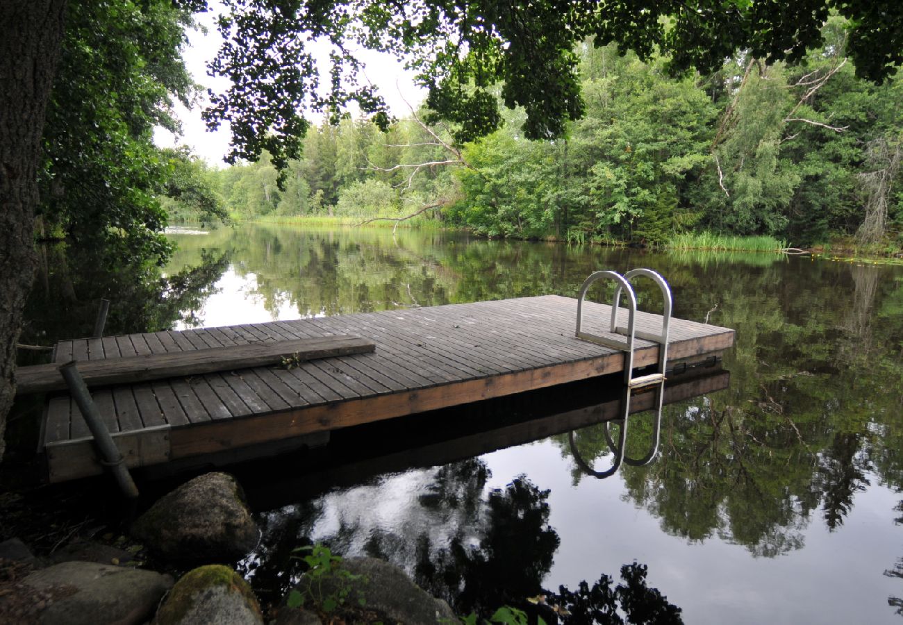 House in Holsbybrunn - Red and white holiday home beautifully situated by the river Emån