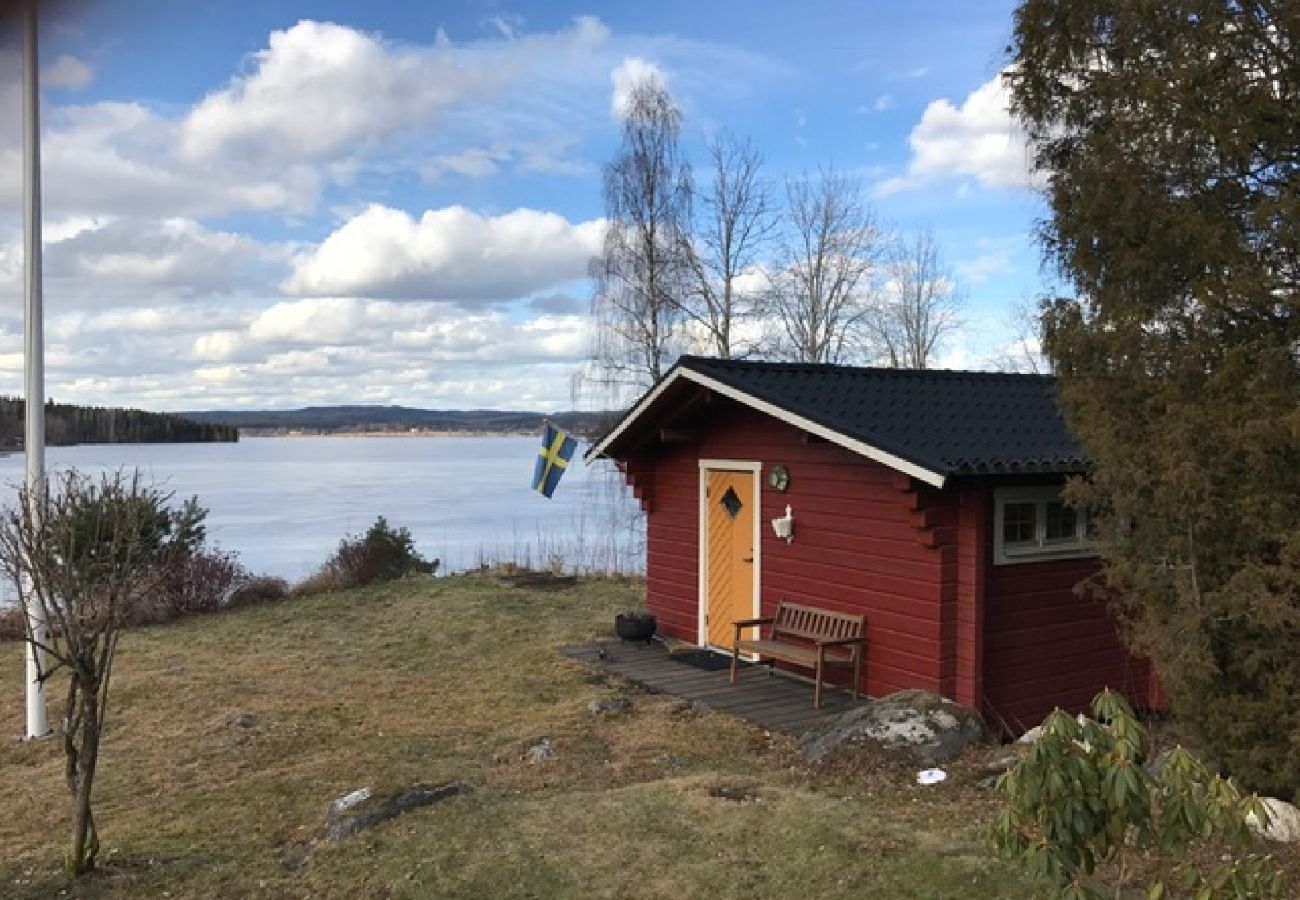 House in Ramsberg - Holidays at the lake in Bergslagen with your own bathing area