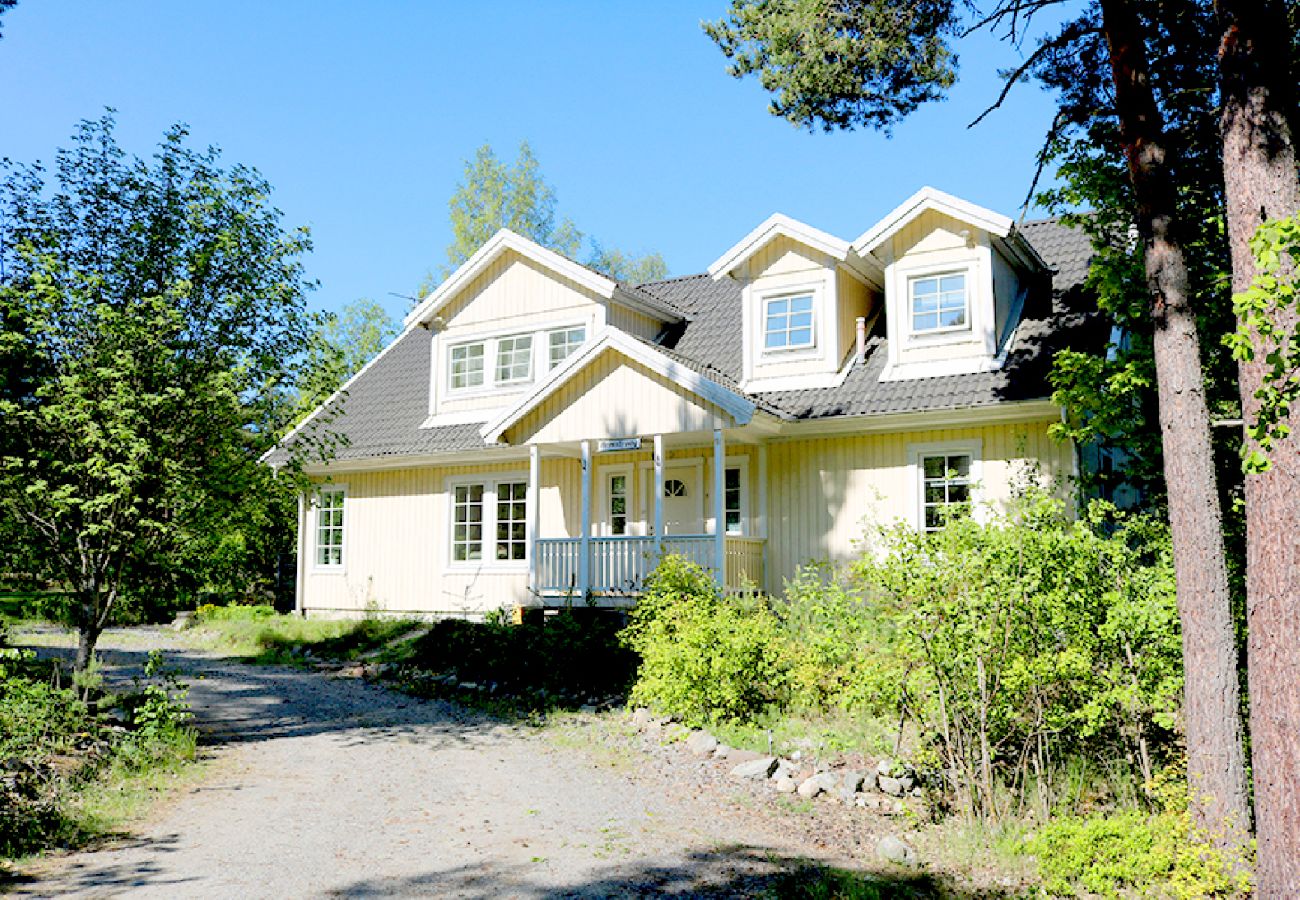 House in Svartsjö - Nature and city vacation near Stockholm in the countryside