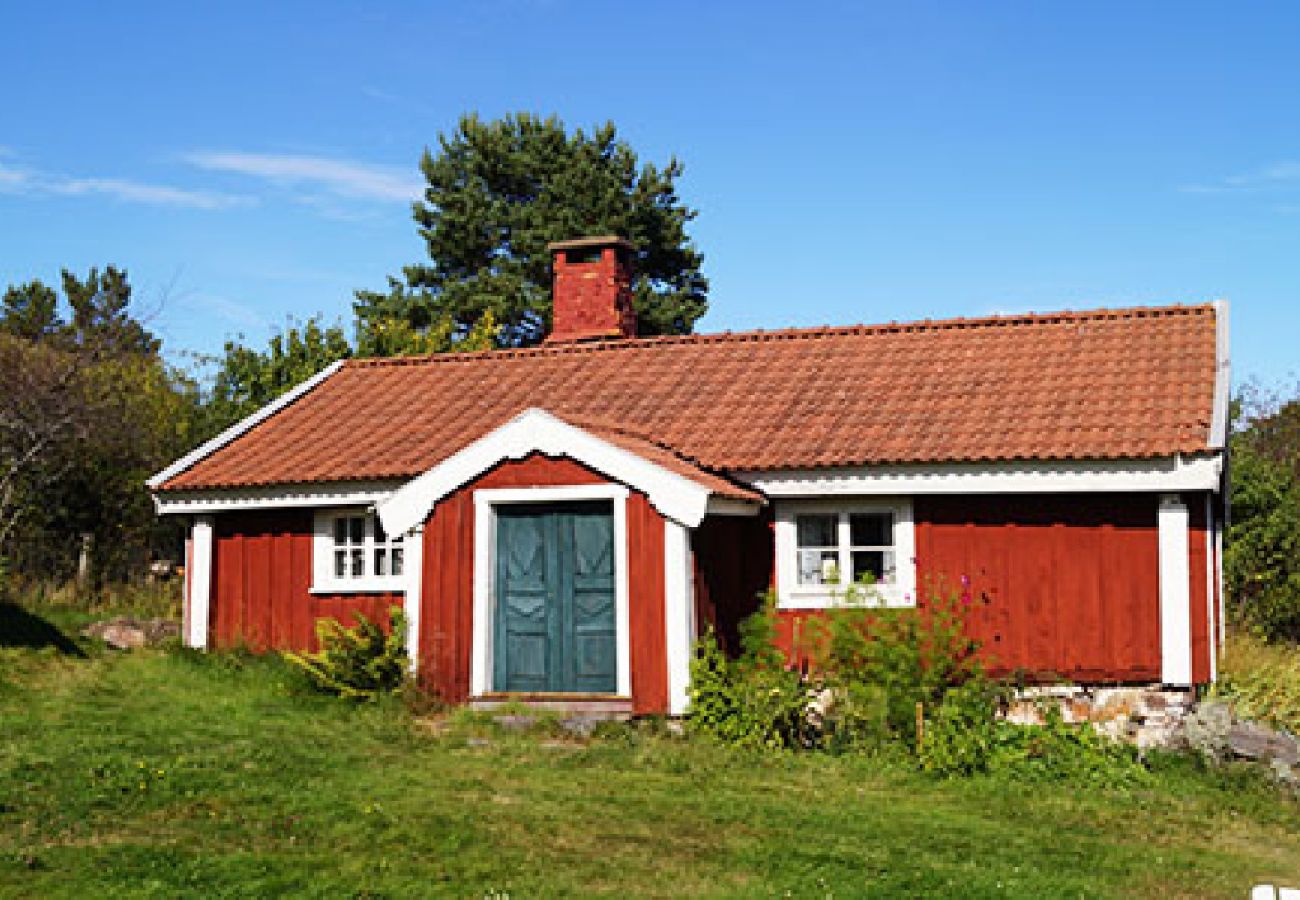 House in Sankt Anna - Cozy old cottage on a island in the archipilago