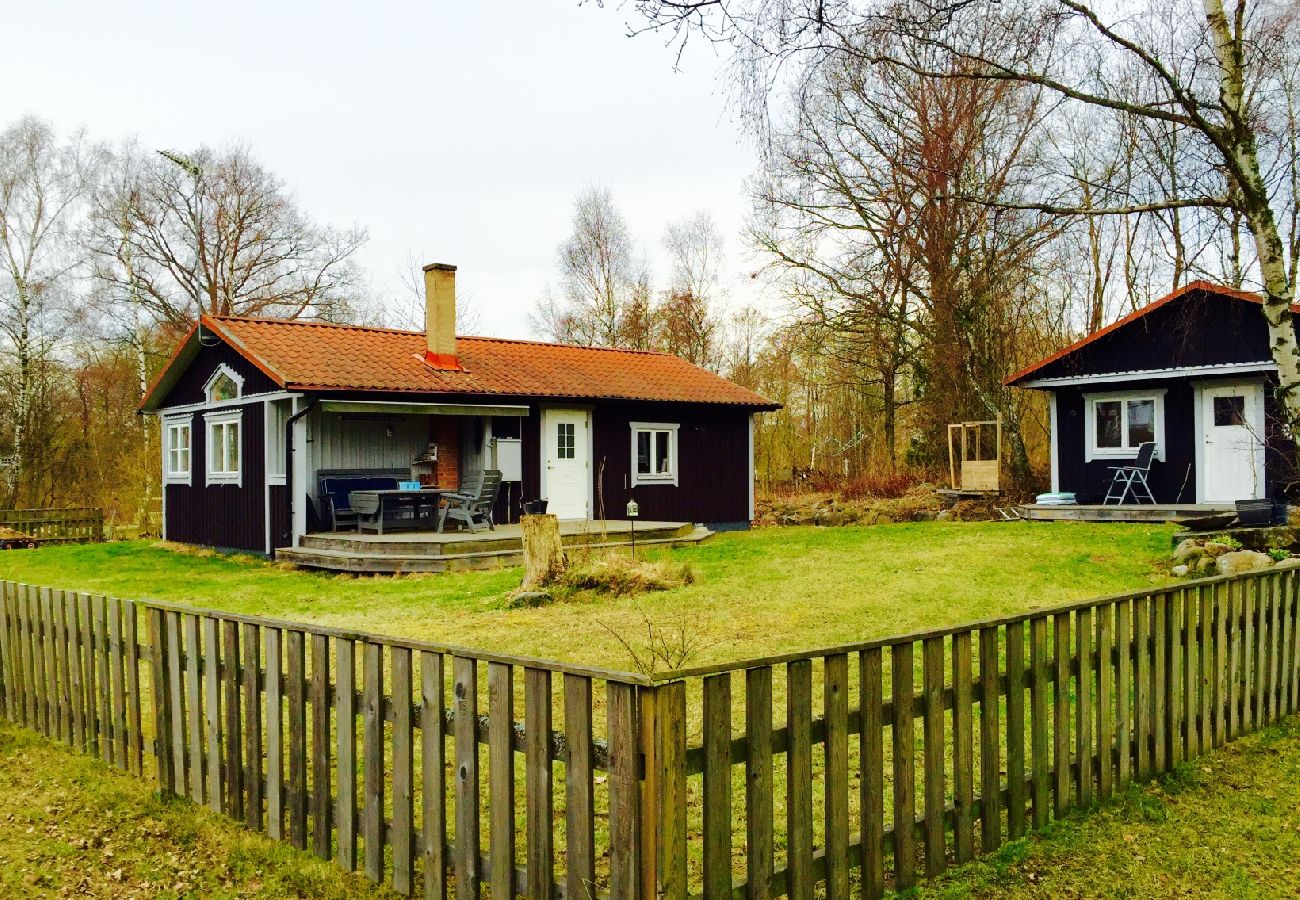 House in Söderåkra - Summer cottage by the beachfront