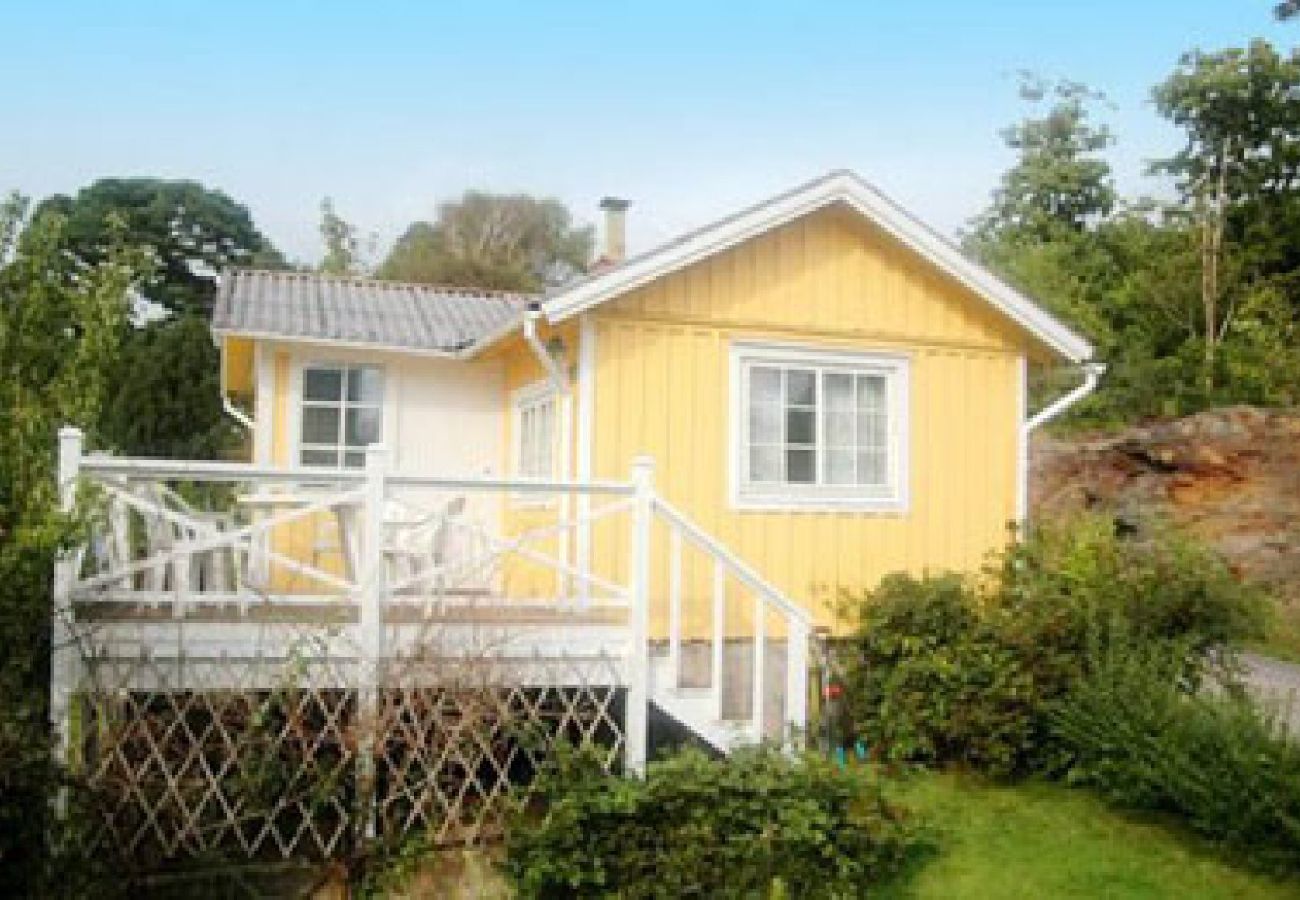 House in Ljungskile - Holiday home with a view of the sea in the Bohuslän region
