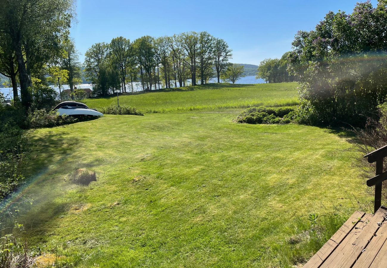 House in Gustavsfors - Nice vacation at Lake Lelången with boat